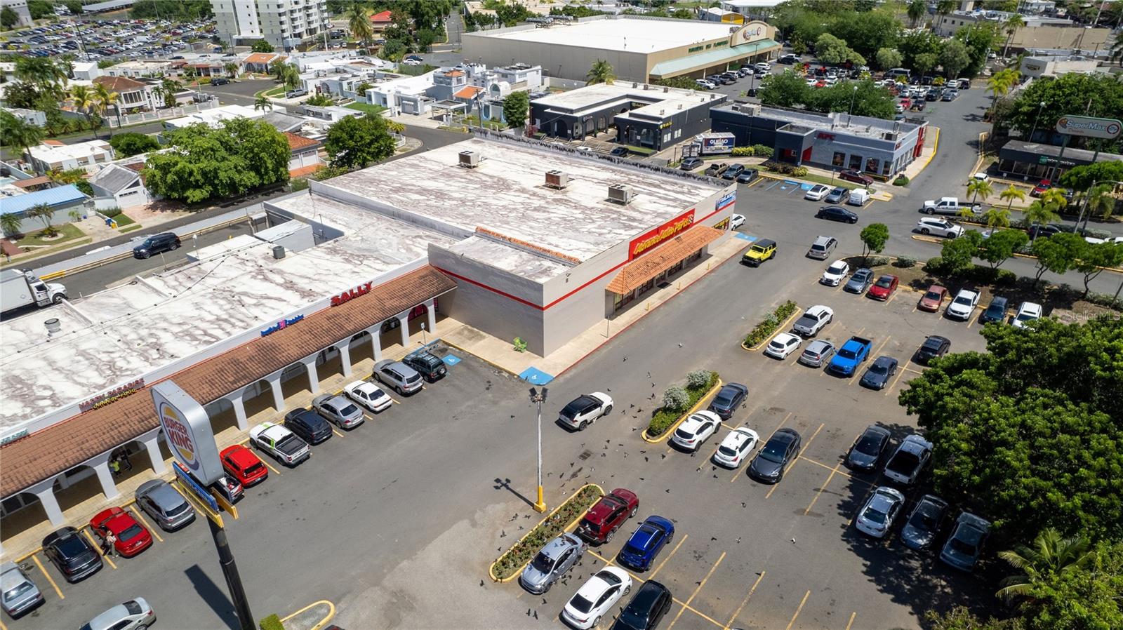 693- PR KM8th Ave DORADO, PR 00646