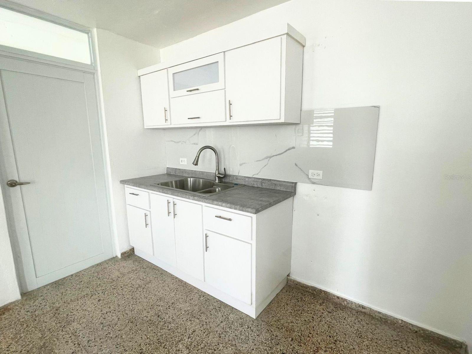 CALLE 6 URB VERDEMAR #126 HUMACAO, PR 00791