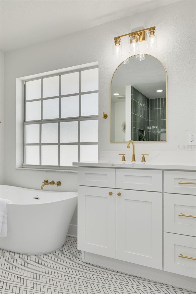 4845 26TH Ct ST PETERSBURG, FL 33712