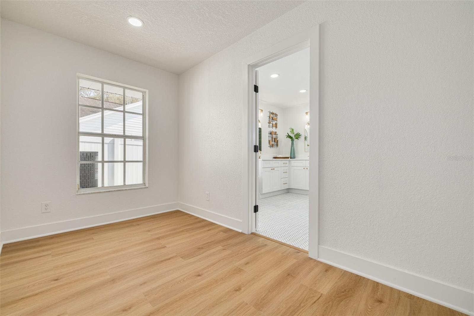 4845 26TH Ct ST PETERSBURG, FL 33712