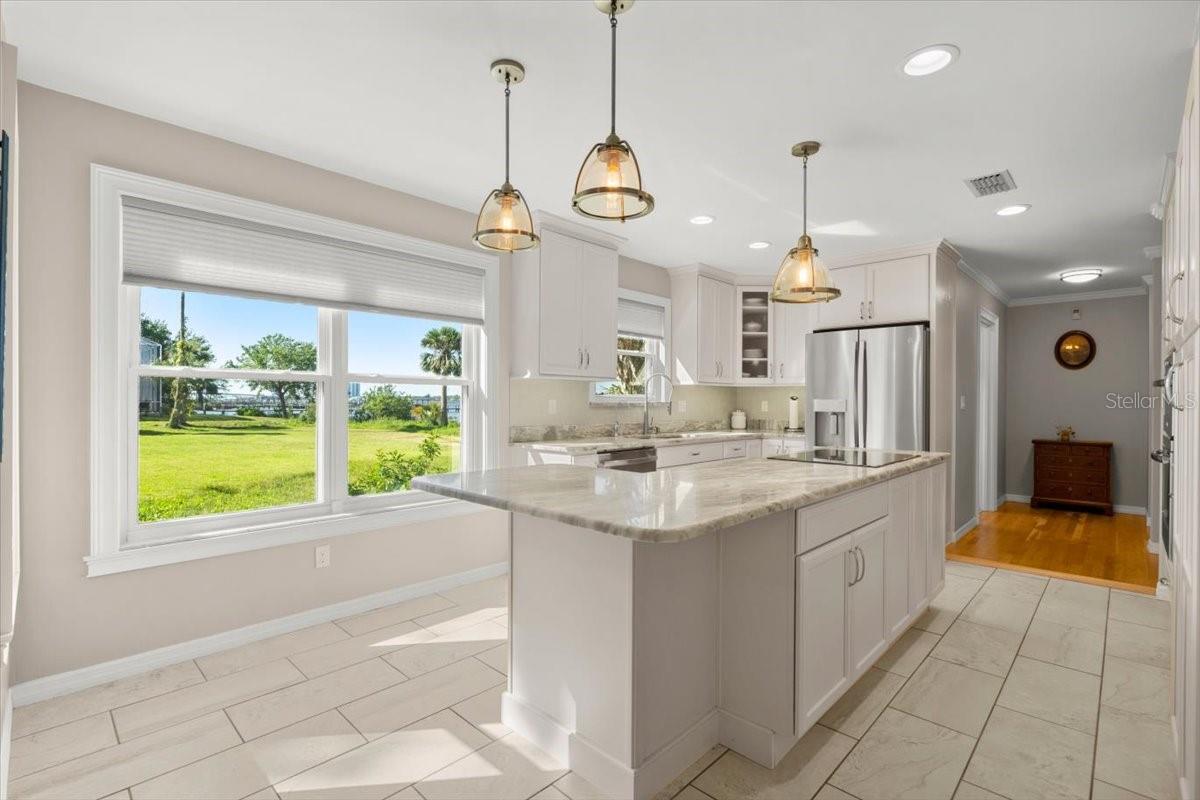 1517 N HALIFAX Ave DAYTONA BEACH, FL 32118