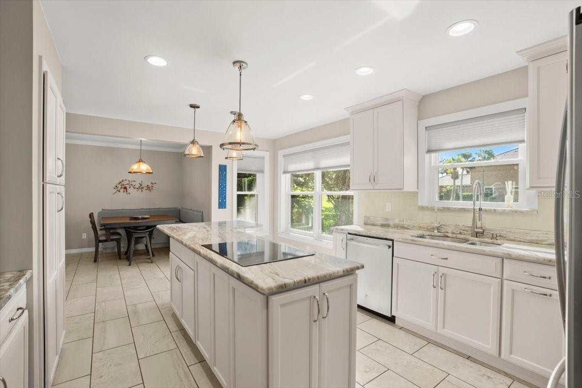 1517 N HALIFAX Ave DAYTONA BEACH, FL 32118