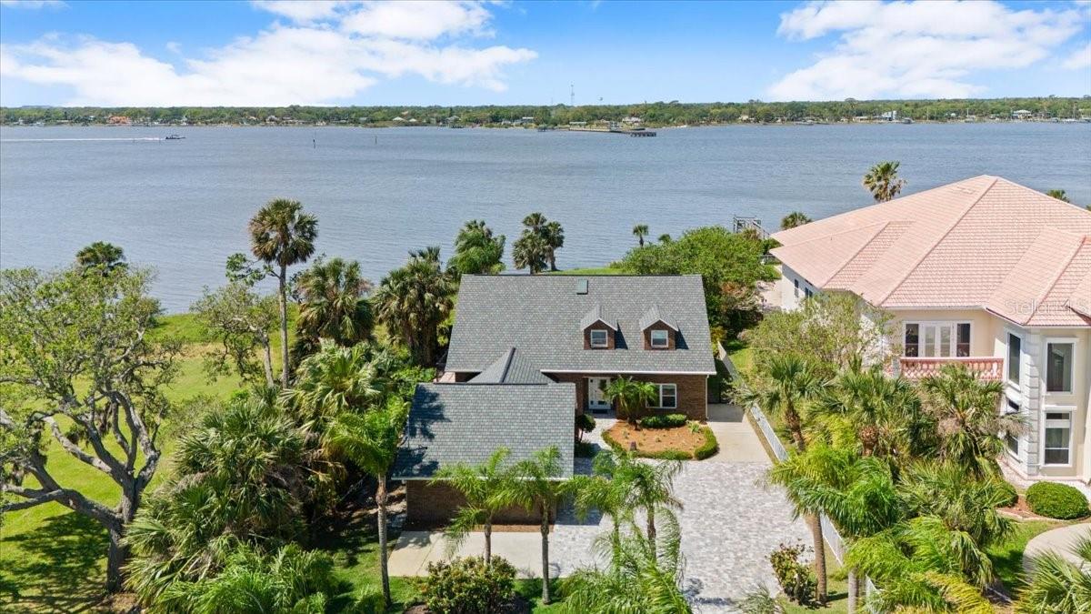 1517 N HALIFAX Ave DAYTONA BEACH, FL 32118