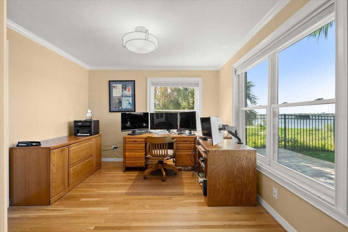 1517 N HALIFAX Ave DAYTONA BEACH, FL 32118