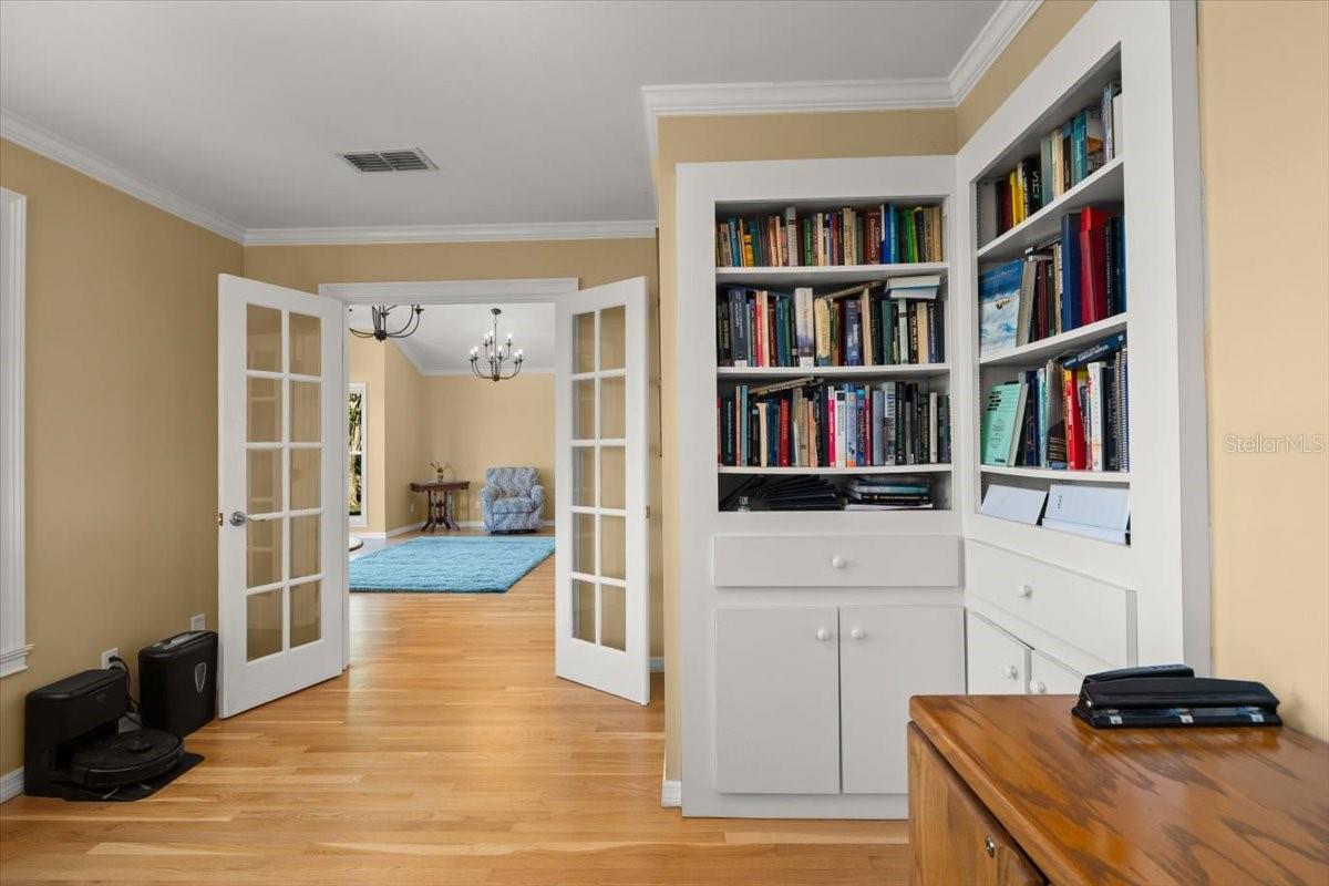 1517 N HALIFAX Ave DAYTONA BEACH, FL 32118