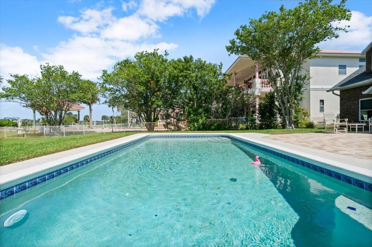 1517 N HALIFAX Ave DAYTONA BEACH, FL 32118