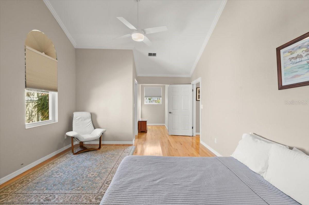 1517 N HALIFAX Ave DAYTONA BEACH, FL 32118