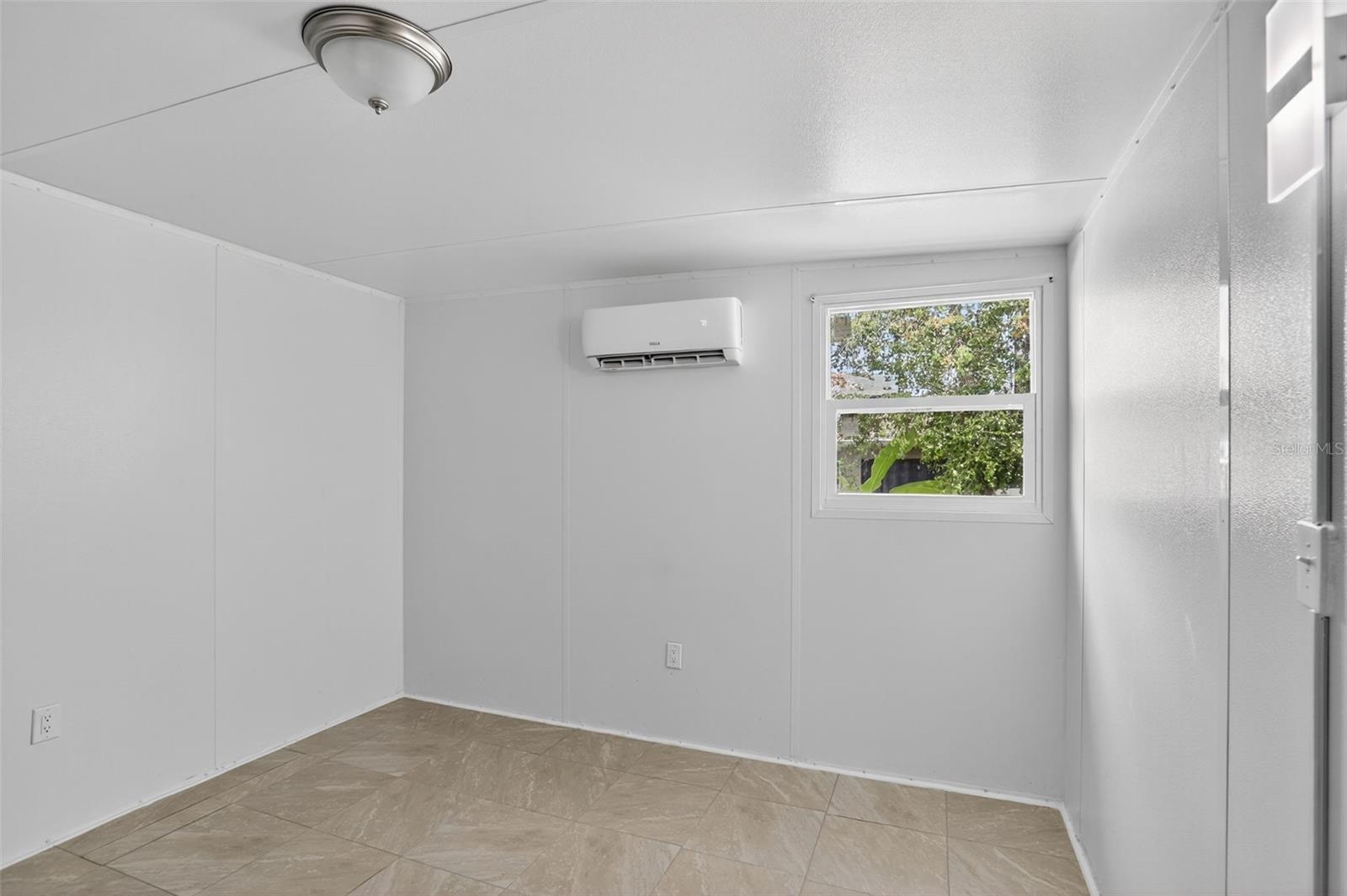 635 MOSS Park Ct KISSIMMEE, FL 34743