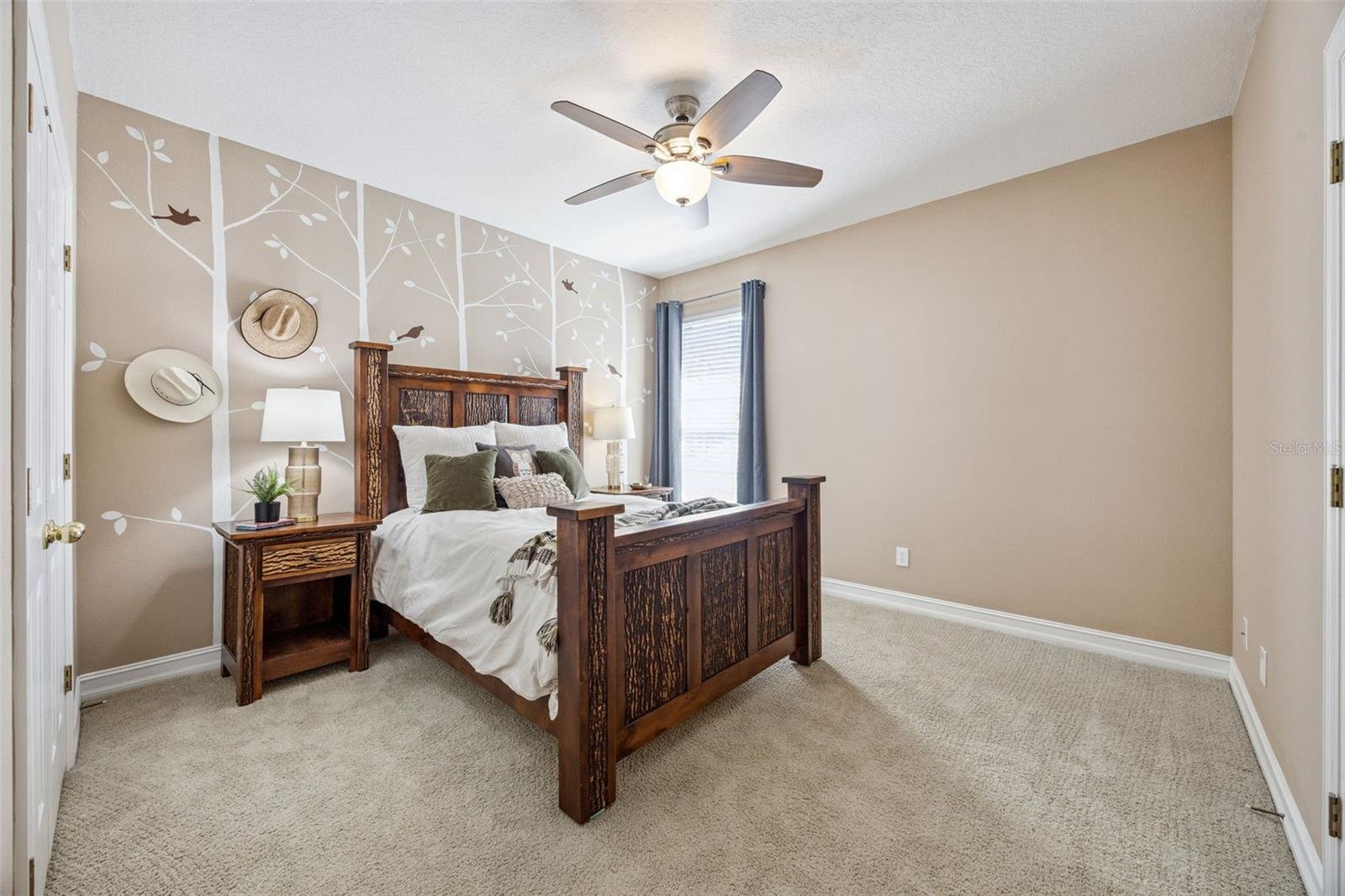 2419 ANTLIA Dr ORLANDO, FL 32828