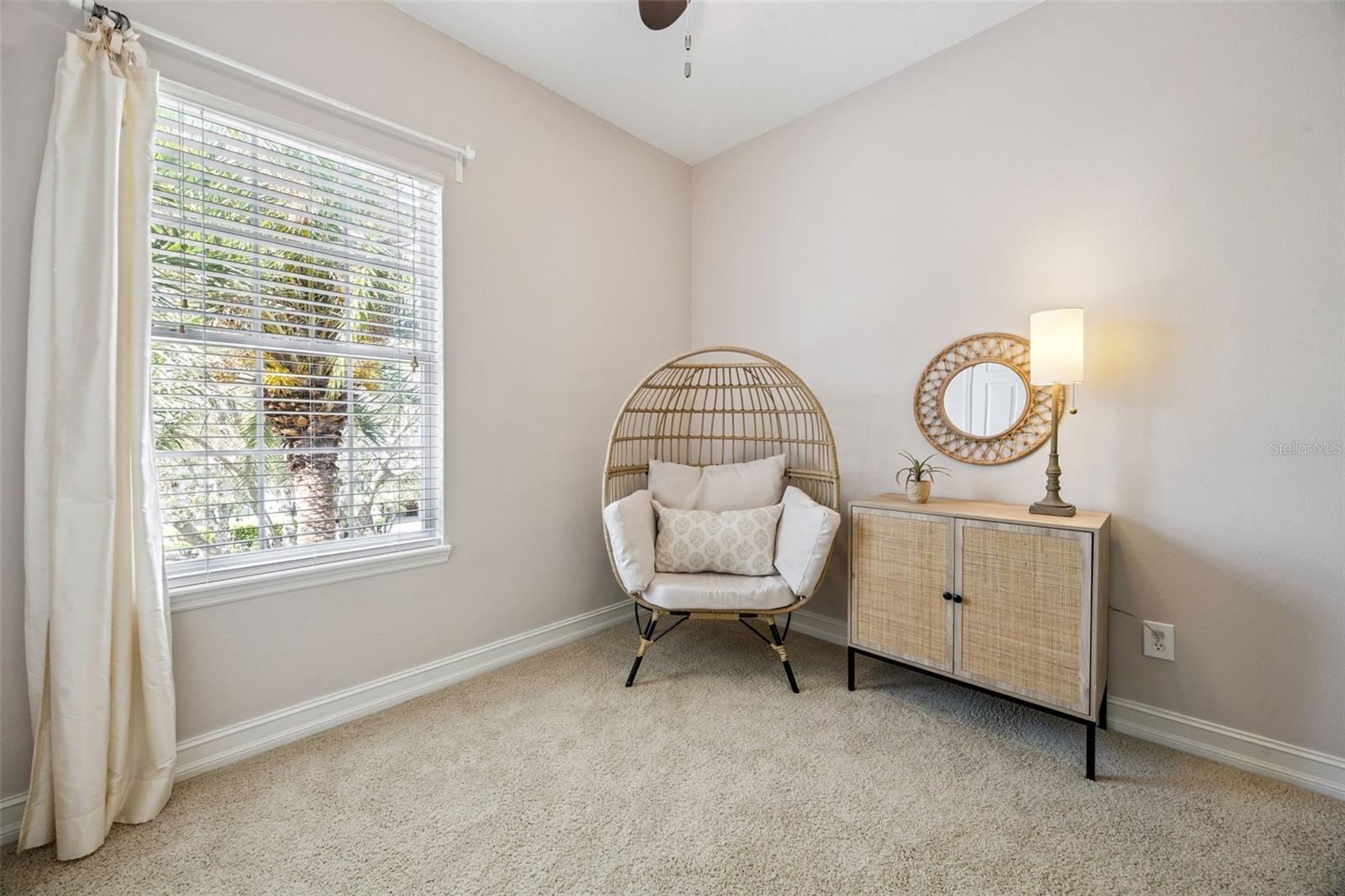 2419 ANTLIA Dr ORLANDO, FL 32828