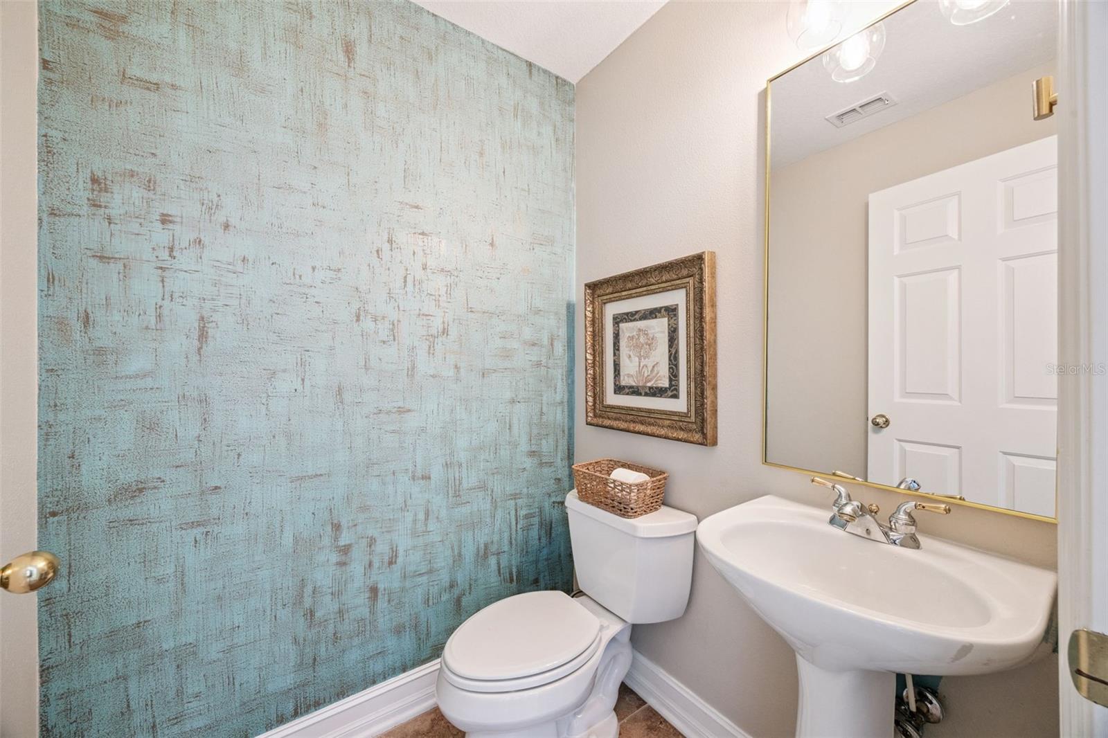 2419 ANTLIA Dr ORLANDO, FL 32828