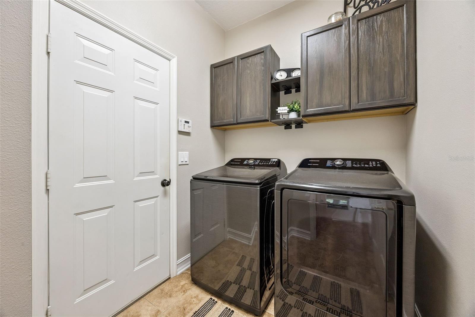 2419 ANTLIA Dr ORLANDO, FL 32828