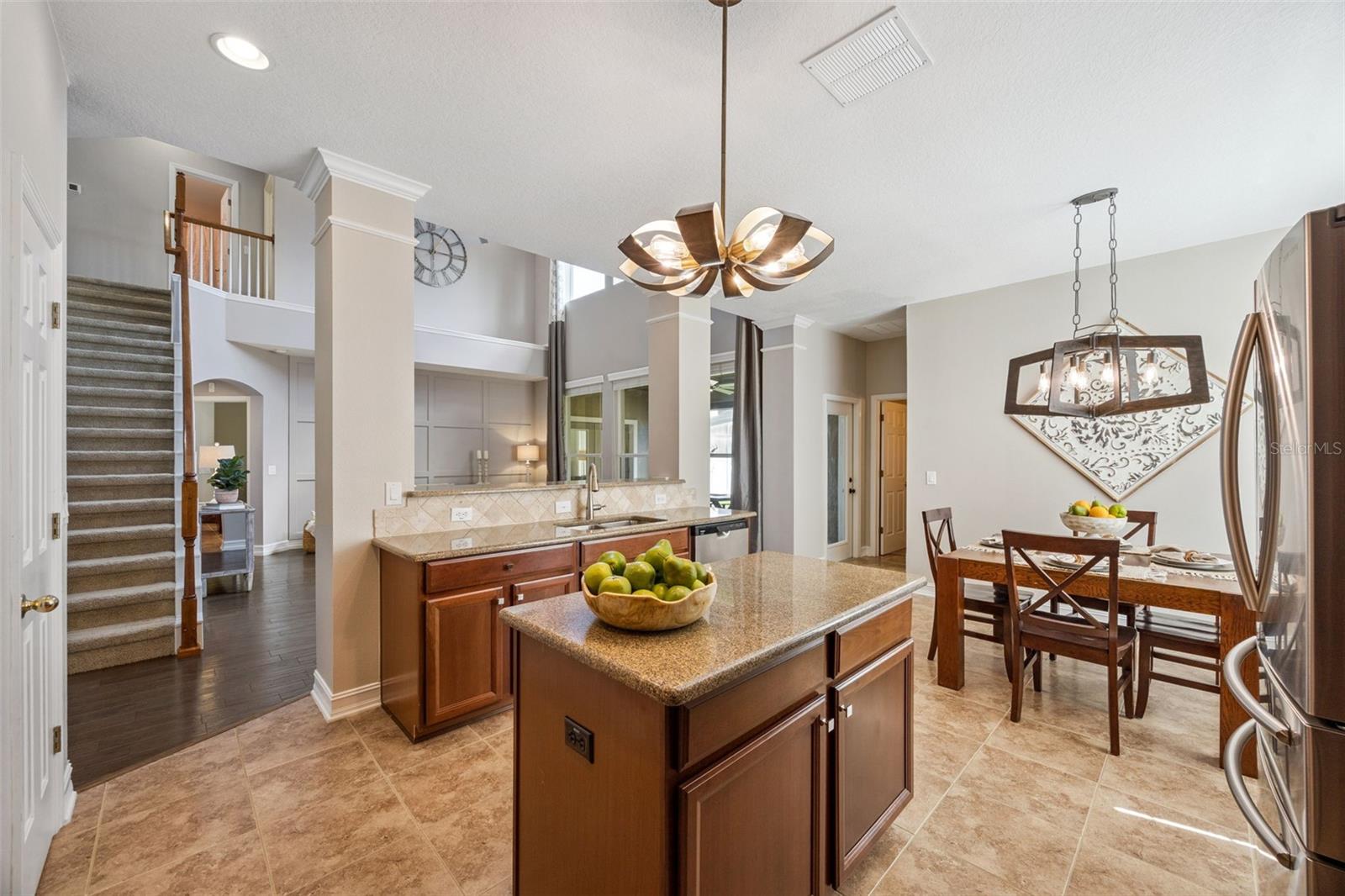 2419 ANTLIA Dr ORLANDO, FL 32828