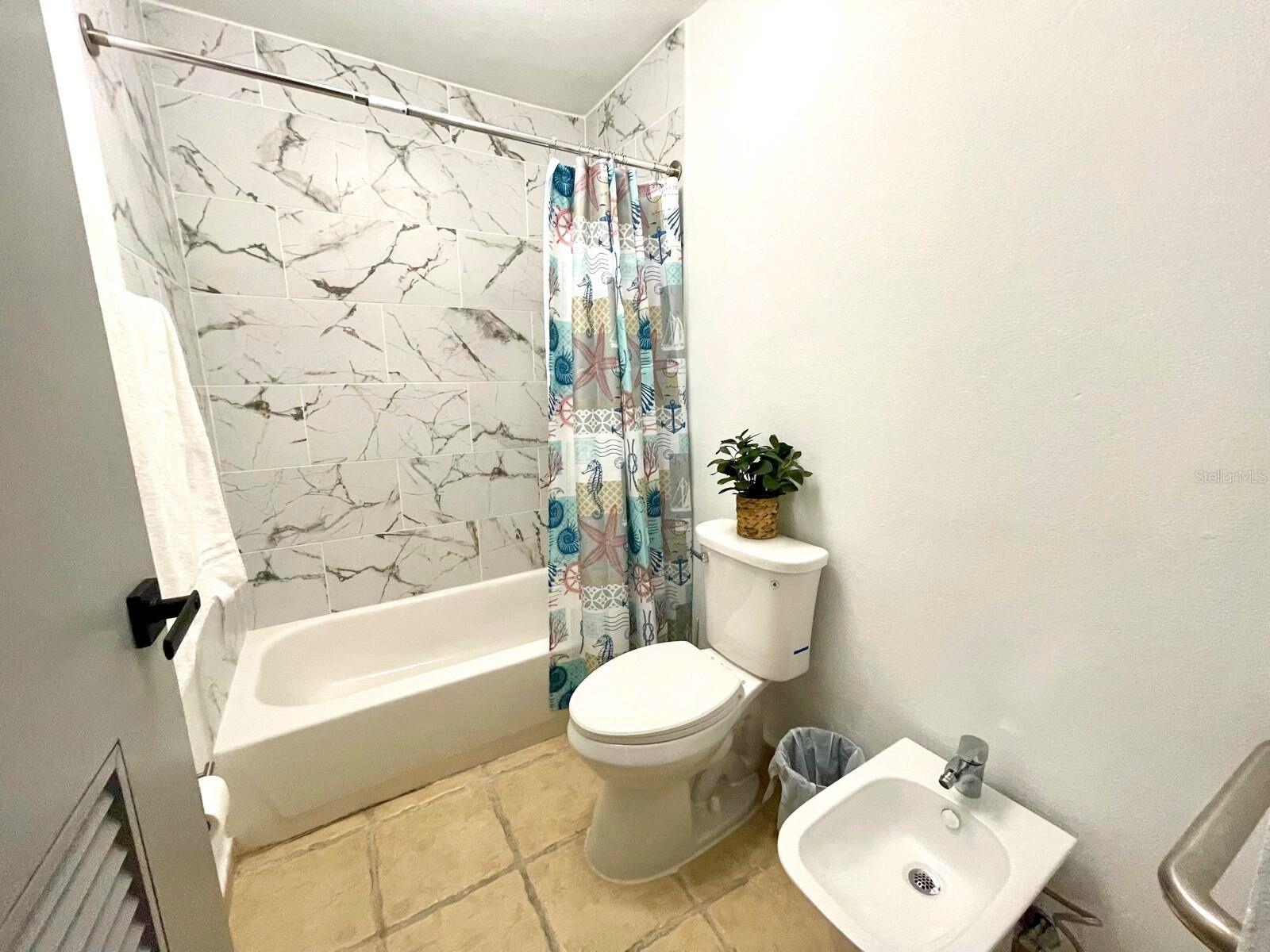 COND CALA DE HUCARES #C315 NAGUABO, PR 00718