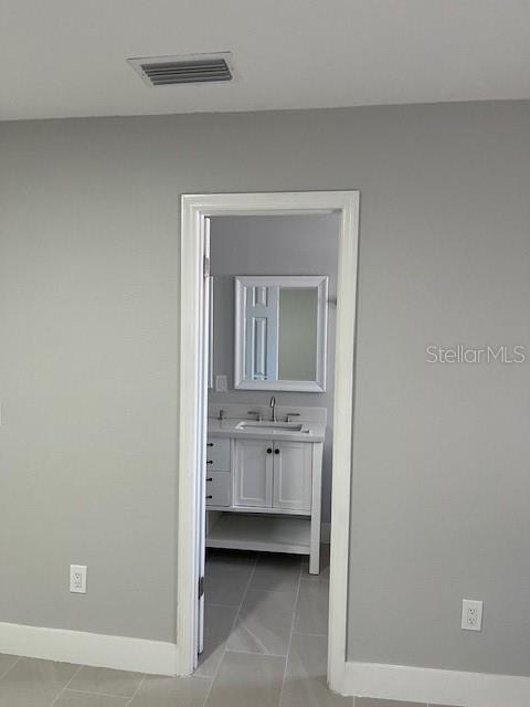 1256 S BUMBY Ave ORLANDO, FL 32806