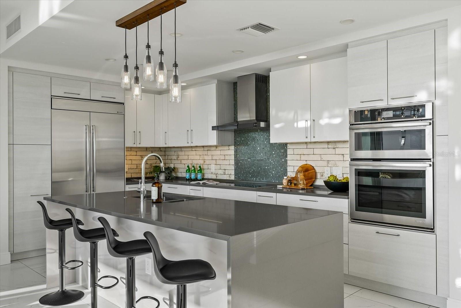 100 1ST Ave #501 ST PETERSBURG, FL 33701