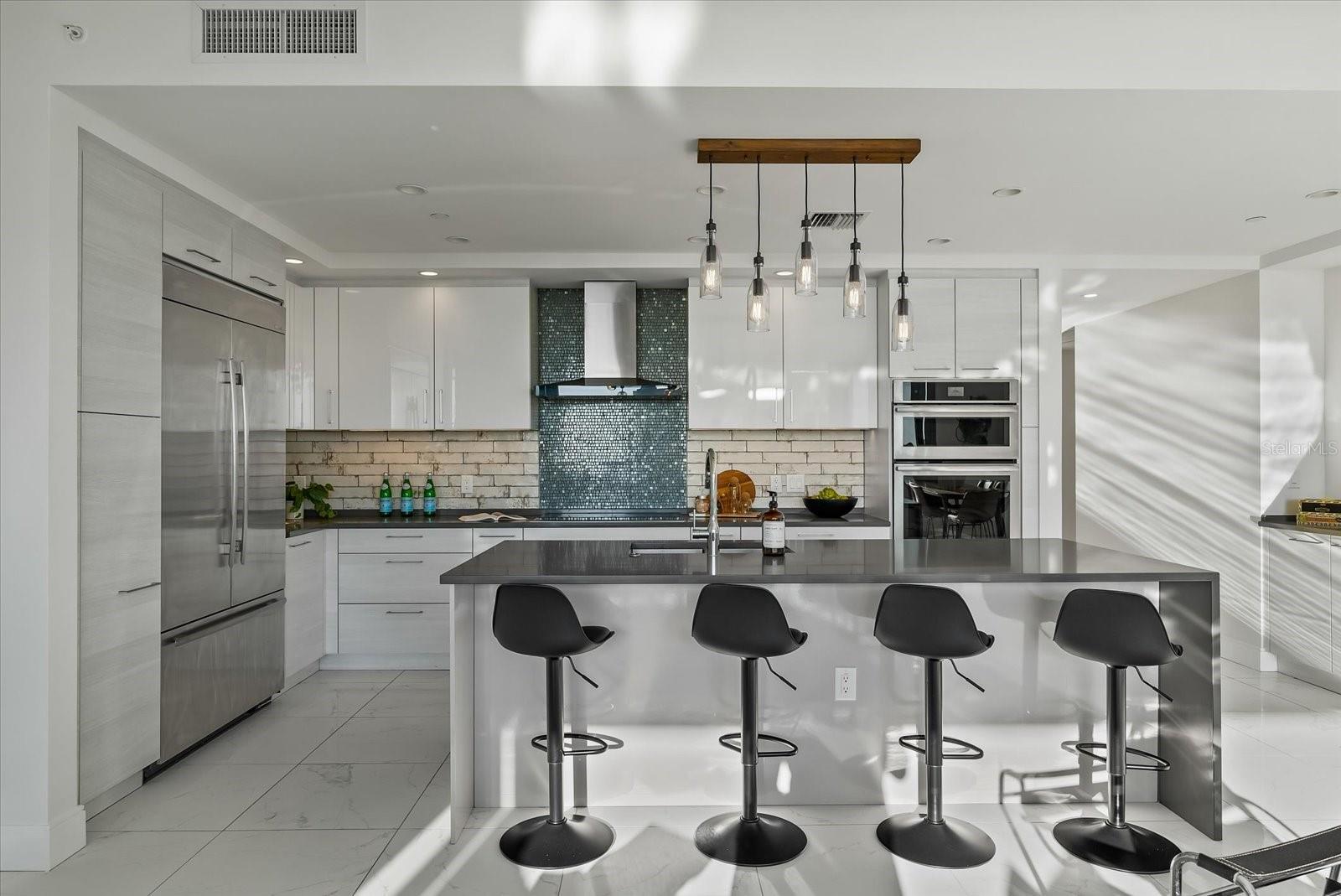 100 1ST Ave #501 ST PETERSBURG, FL 33701