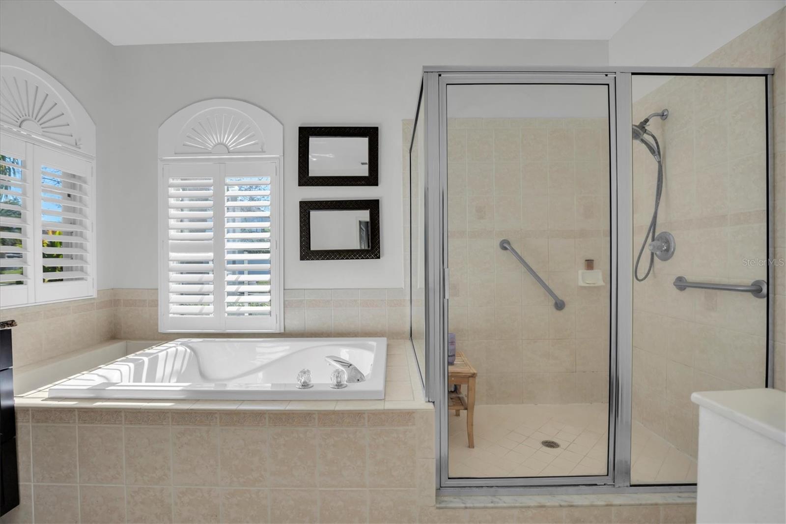 12511 ROYAL DUBLIN Ave ODESSA, FL 33556