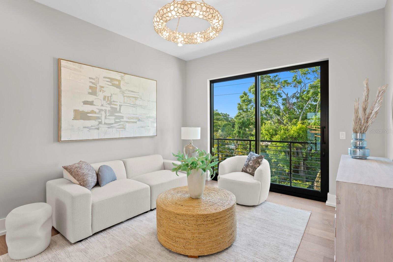 337 COFFEE POT Dr ST PETERSBURG, FL 33704