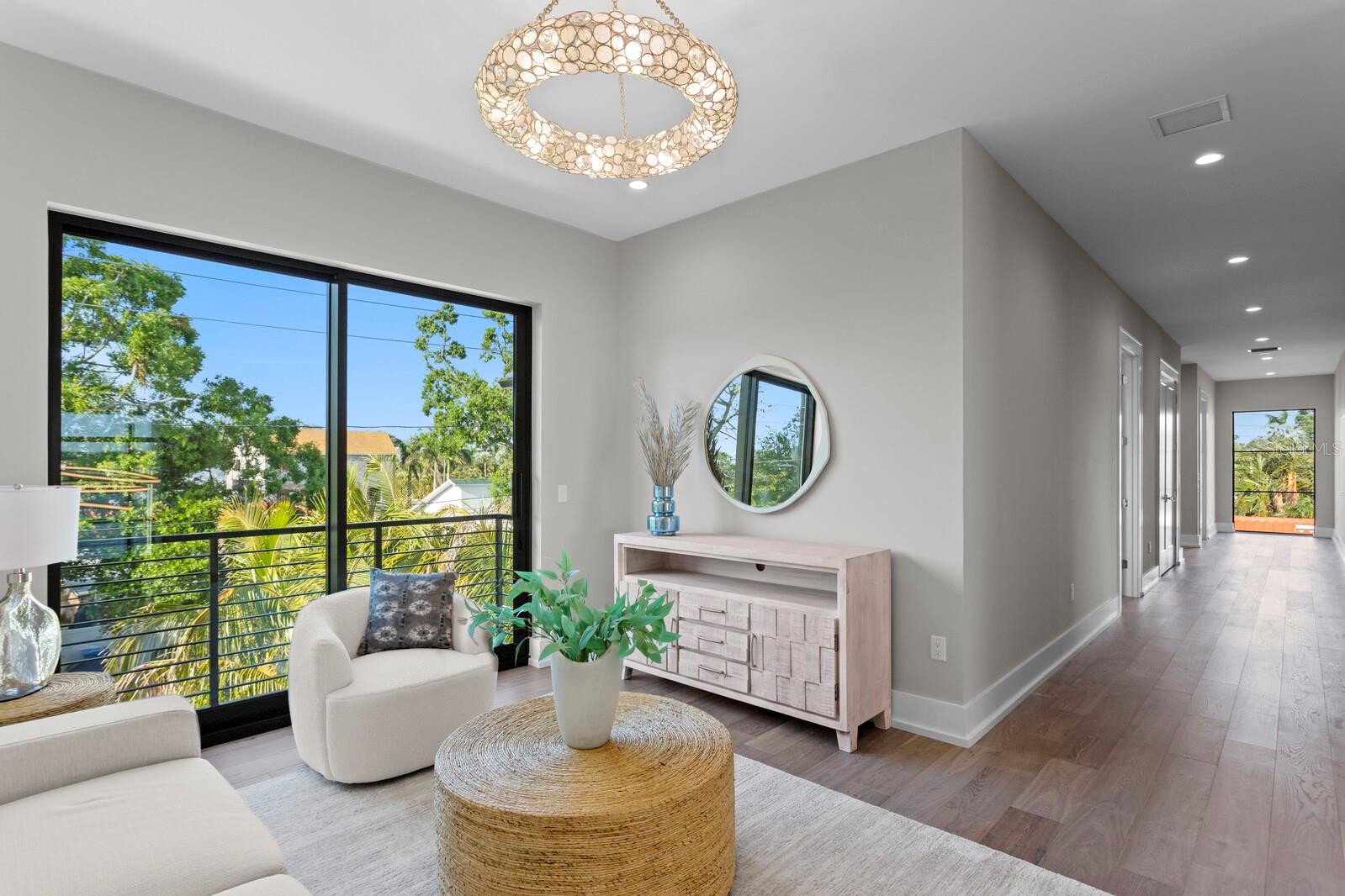 337 COFFEE POT Dr ST PETERSBURG, FL 33704