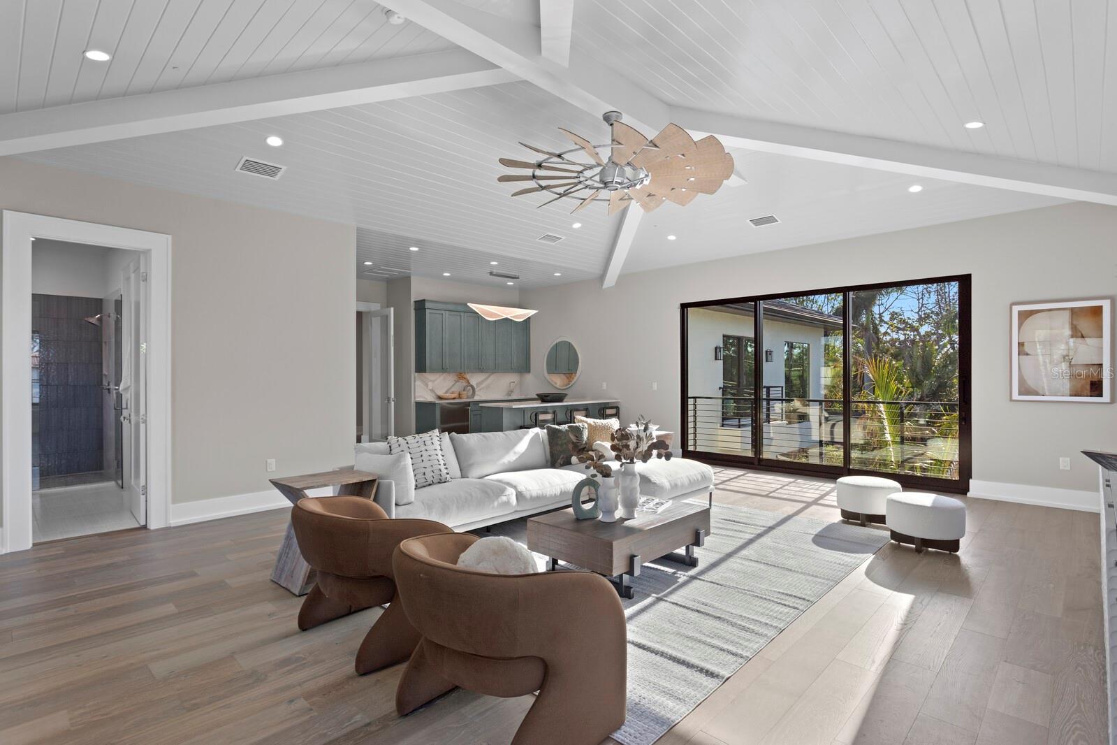 337 COFFEE POT Dr ST PETERSBURG, FL 33704