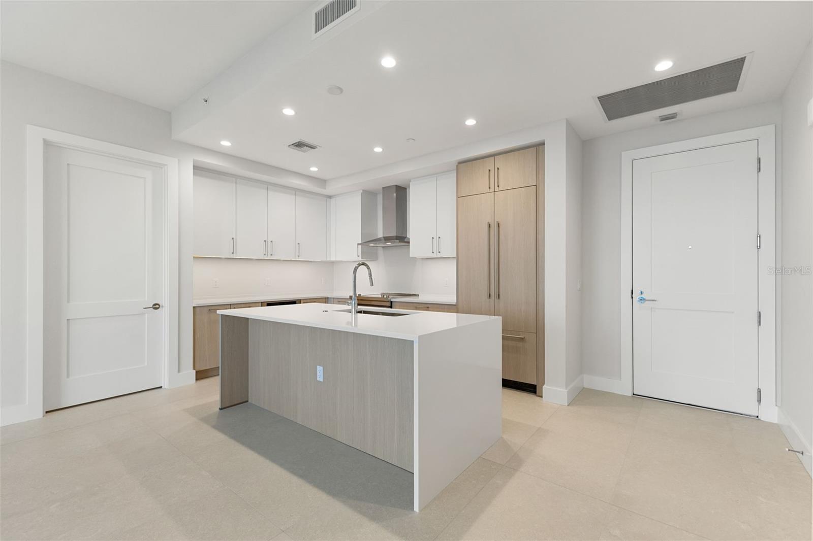 275 1ST Ave #2308 ST PETERSBURG, FL 33701