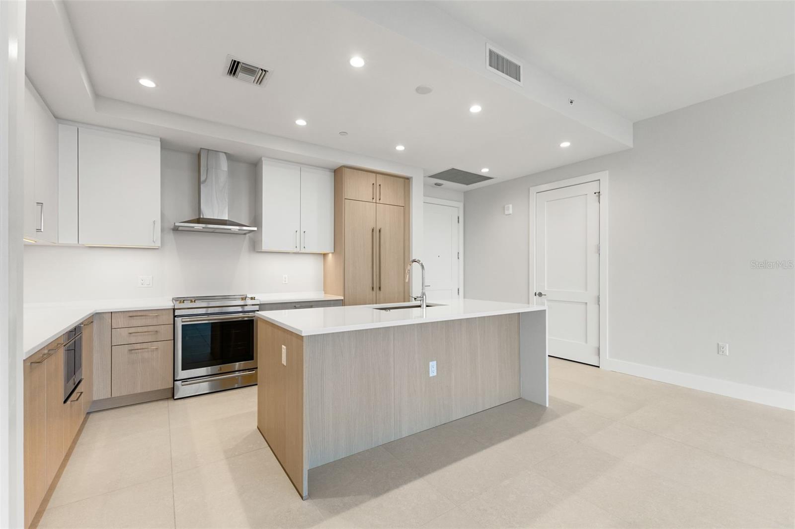 275 1ST Ave #2308 ST PETERSBURG, FL 33701