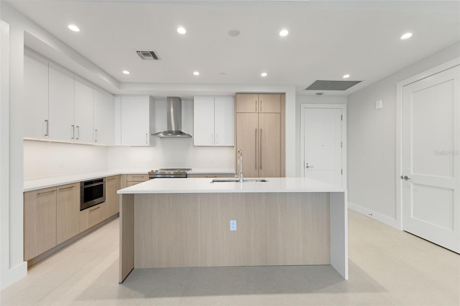 275 1ST Ave #2308 ST PETERSBURG, FL 33701