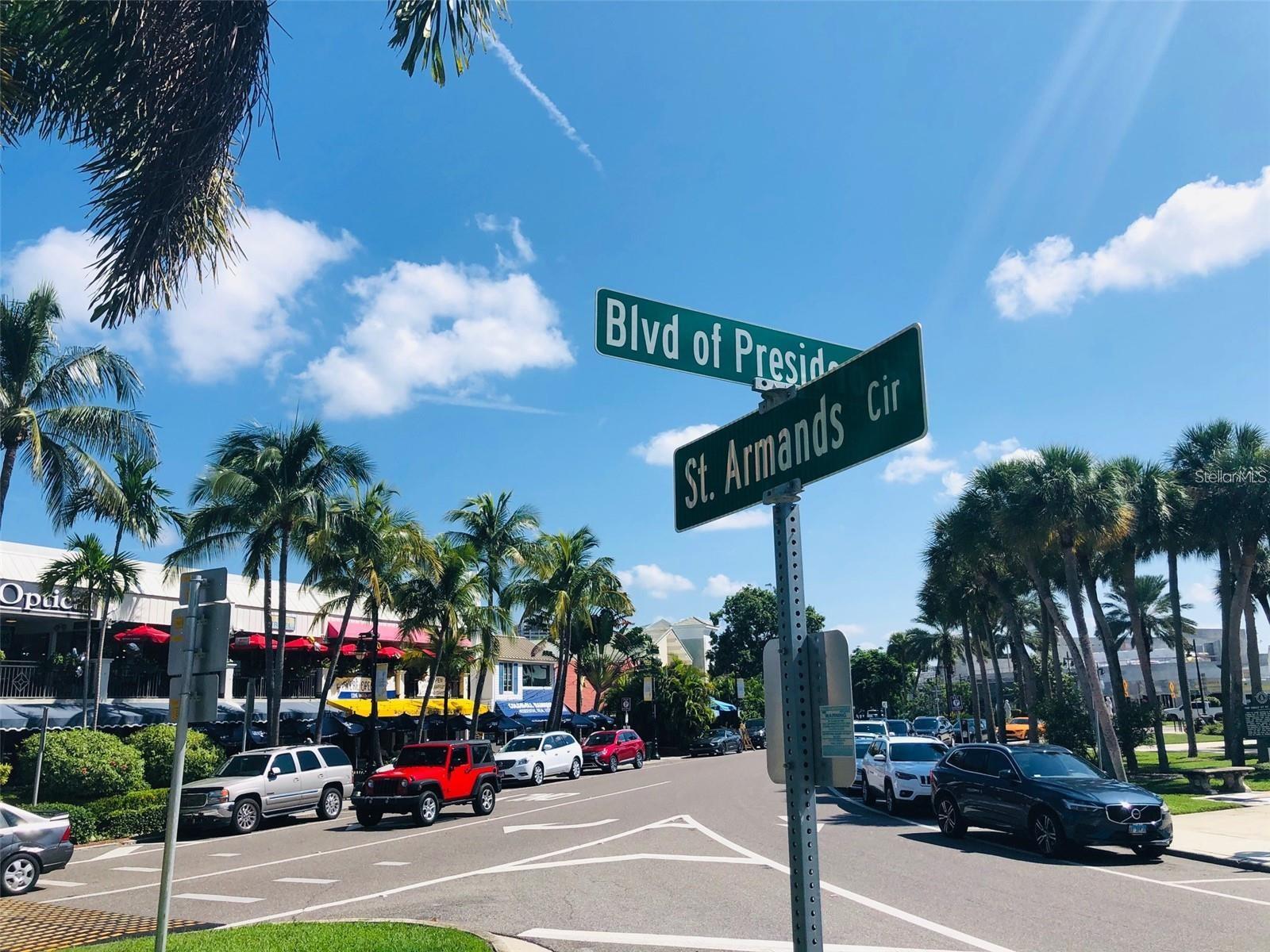 162 EMERSON Dr SARASOTA, FL 34236