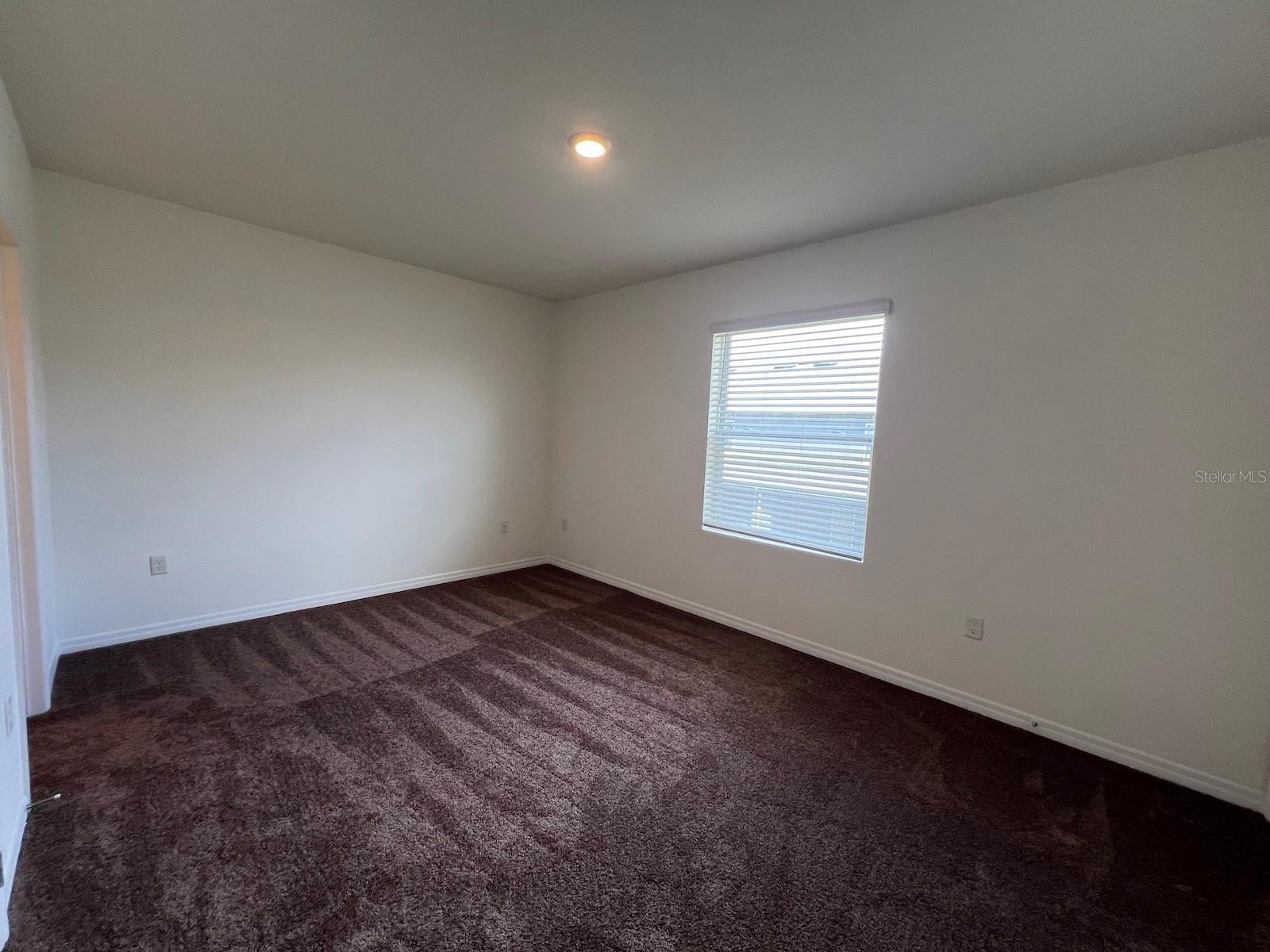 1370 YELLOW FINCH Dr DAVENPORT, FL 33837