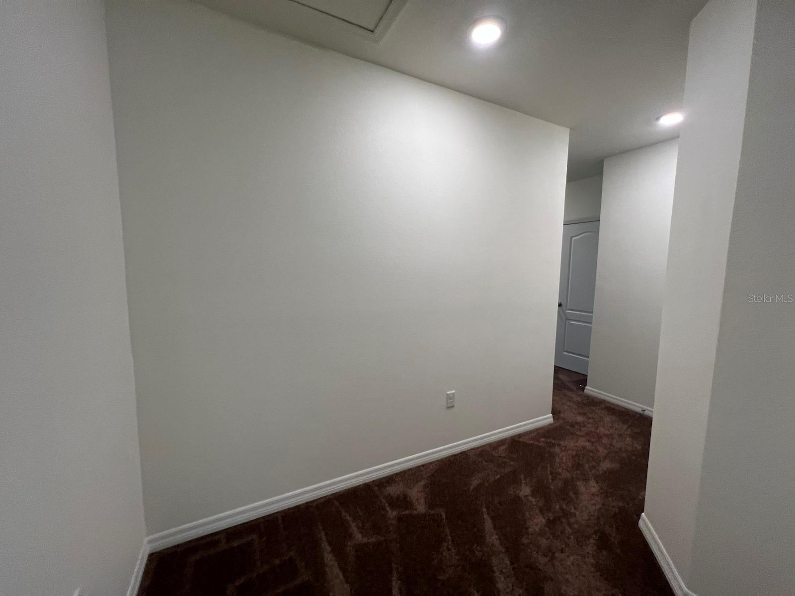 1370 YELLOW FINCH Dr DAVENPORT, FL 33837