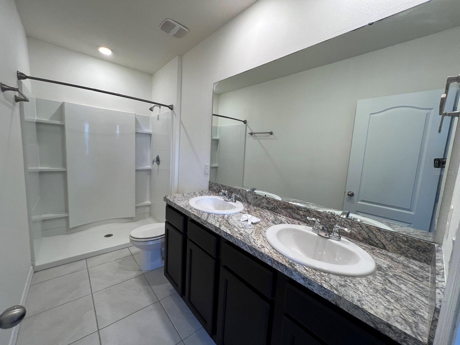 1370 YELLOW FINCH Dr DAVENPORT, FL 33837