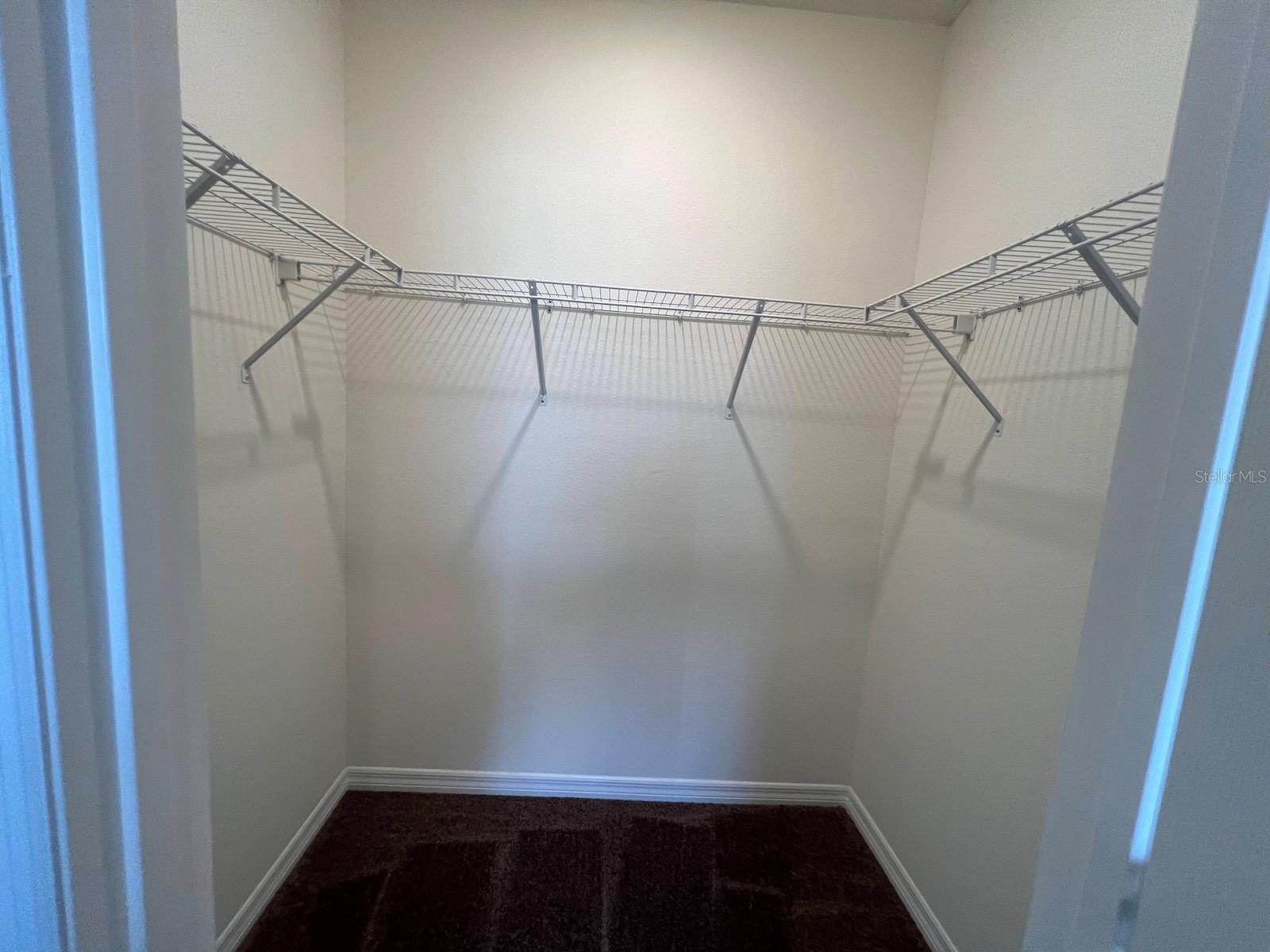 1370 YELLOW FINCH Dr DAVENPORT, FL 33837