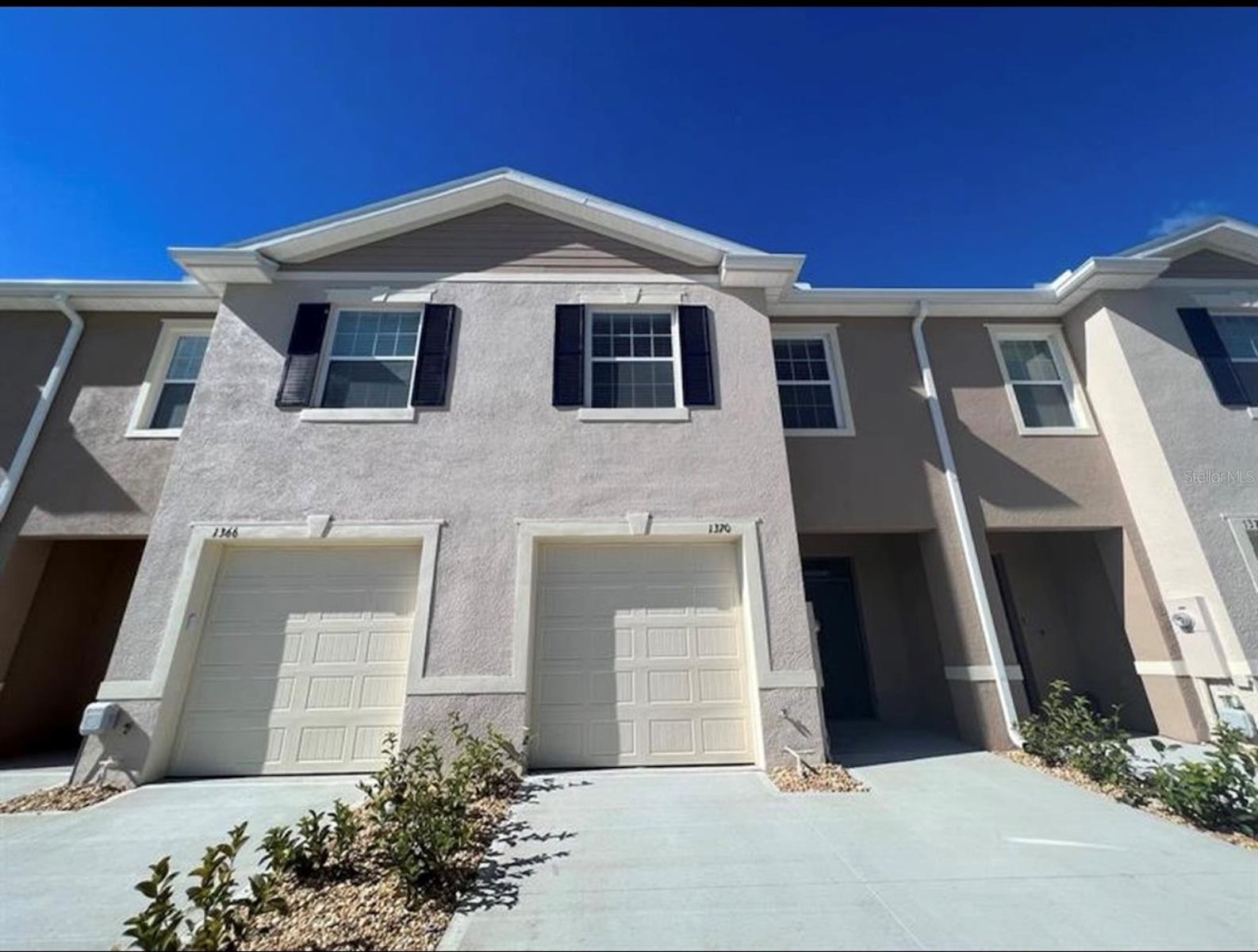 1370 YELLOW FINCH Dr DAVENPORT, FL 33837