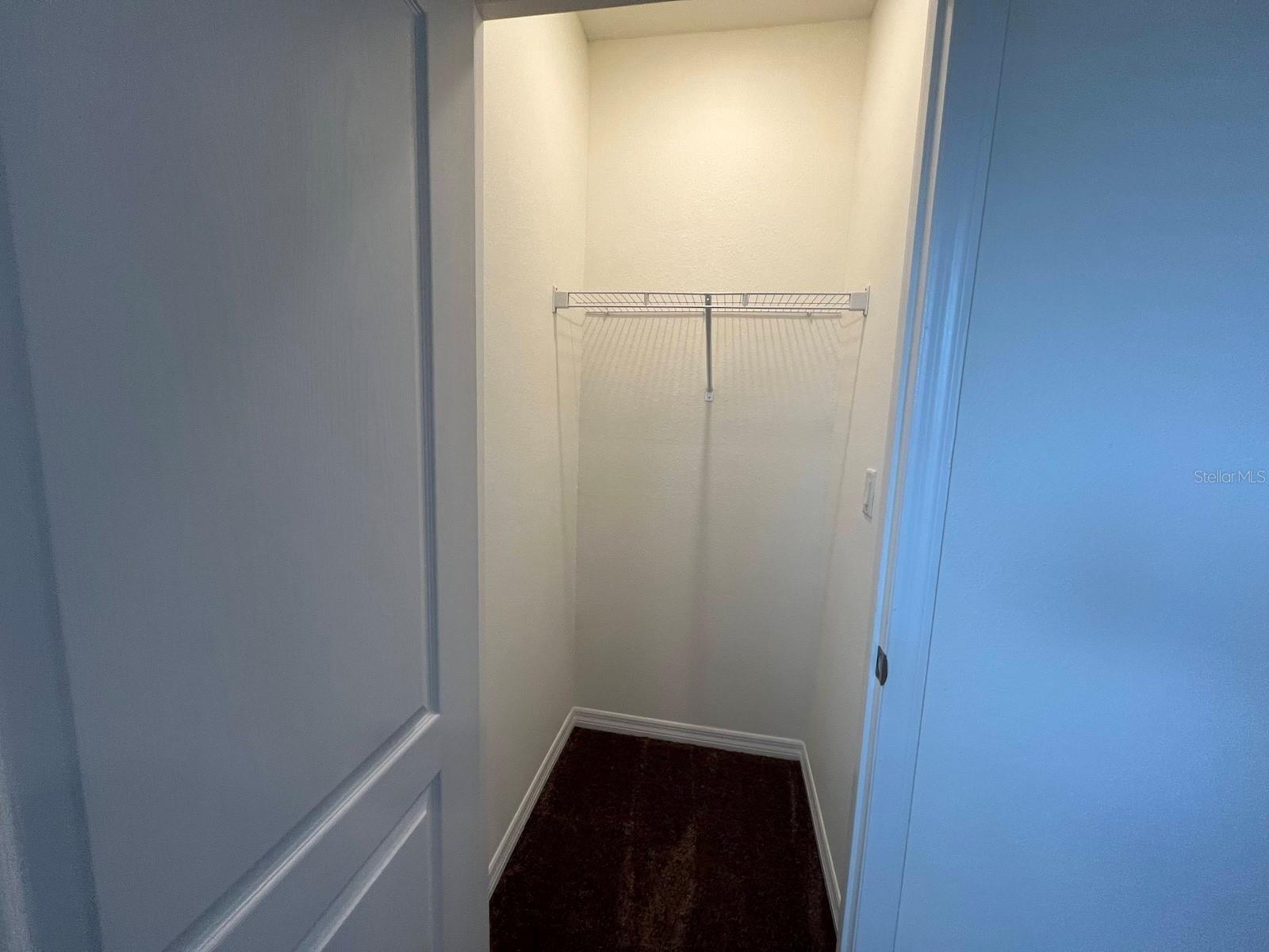 1370 YELLOW FINCH Dr DAVENPORT, FL 33837