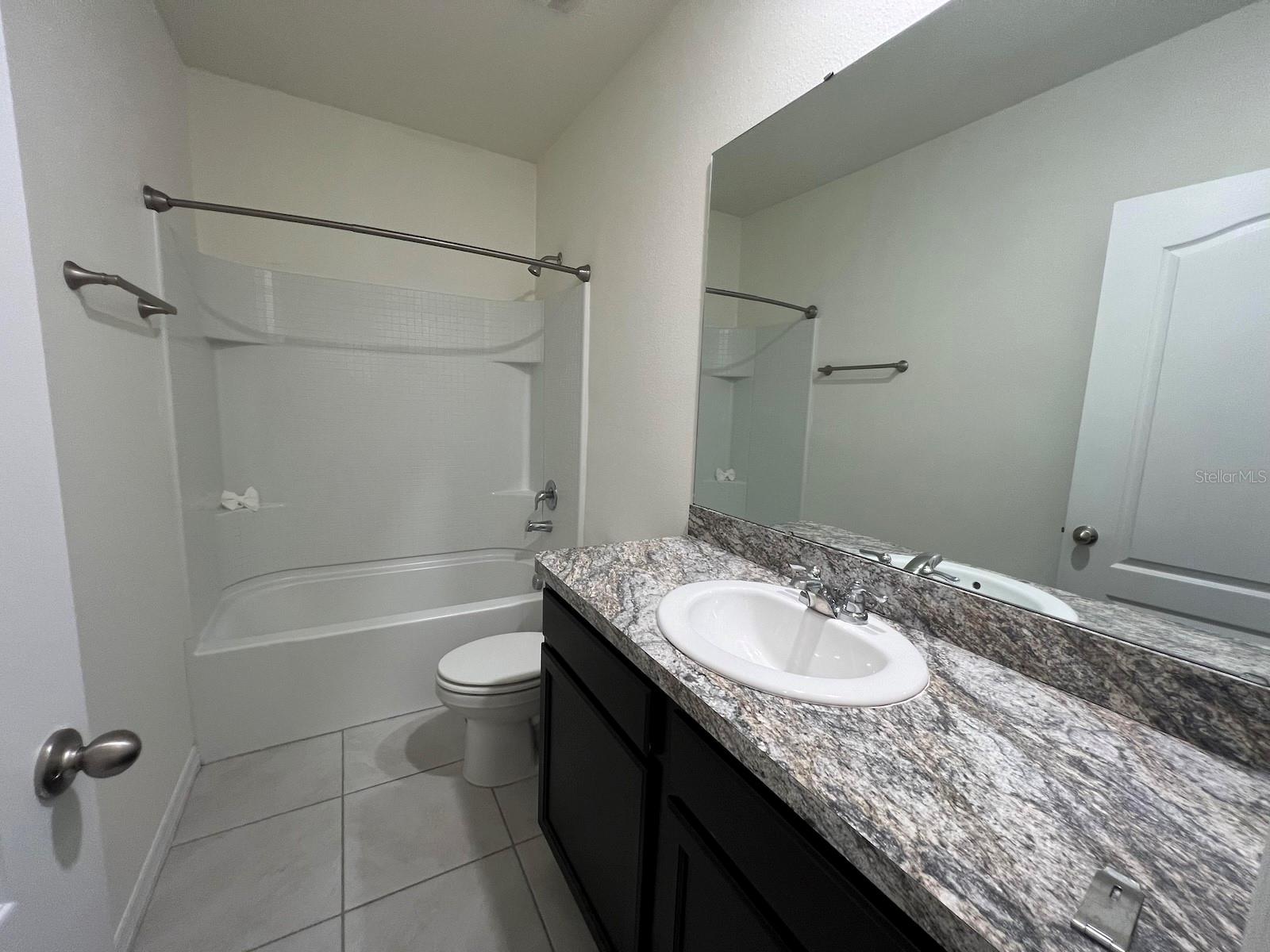 1370 YELLOW FINCH Dr DAVENPORT, FL 33837