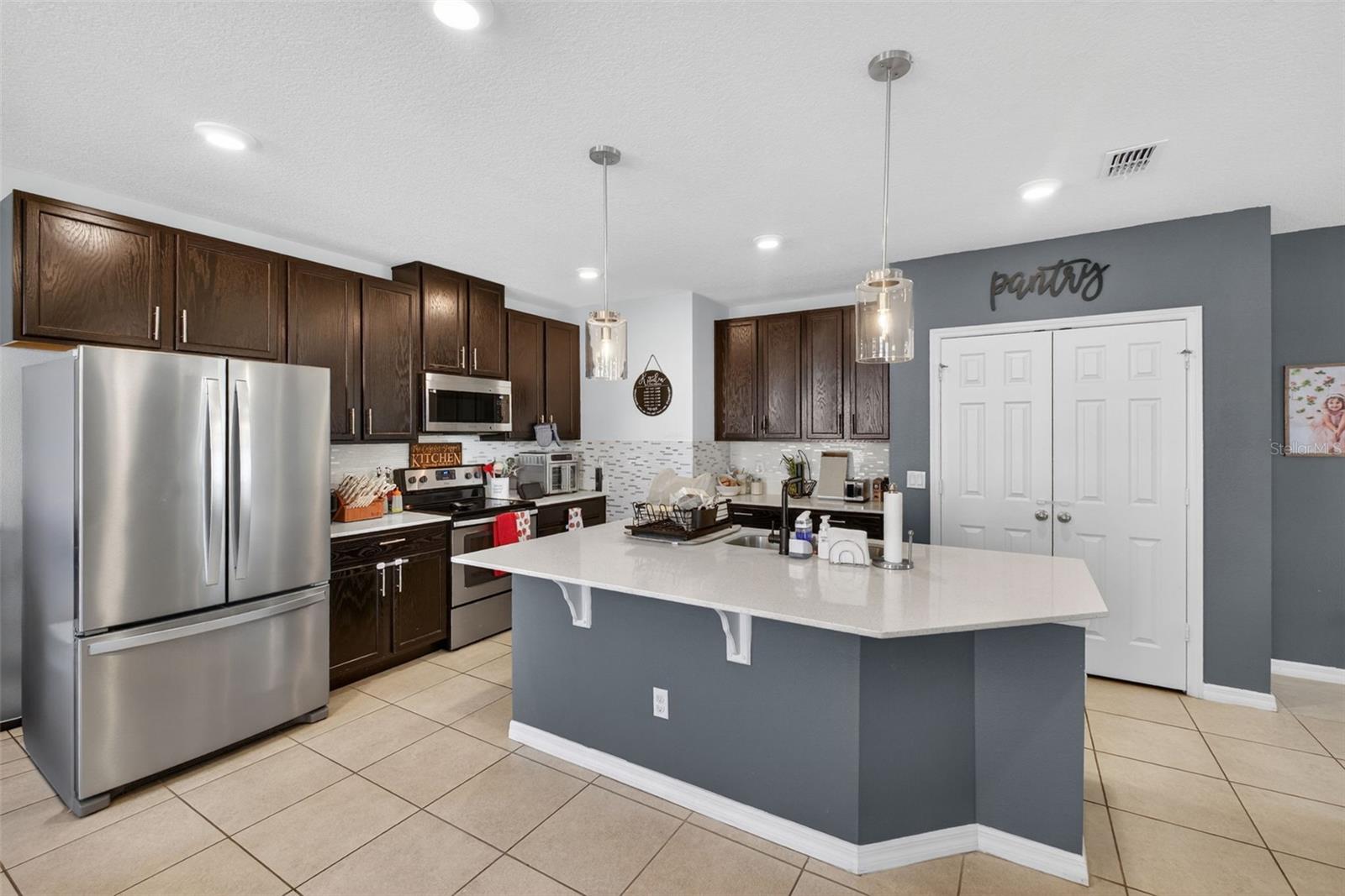 2817 ALPINE MEADOW Ln KISSIMMEE, FL 34744