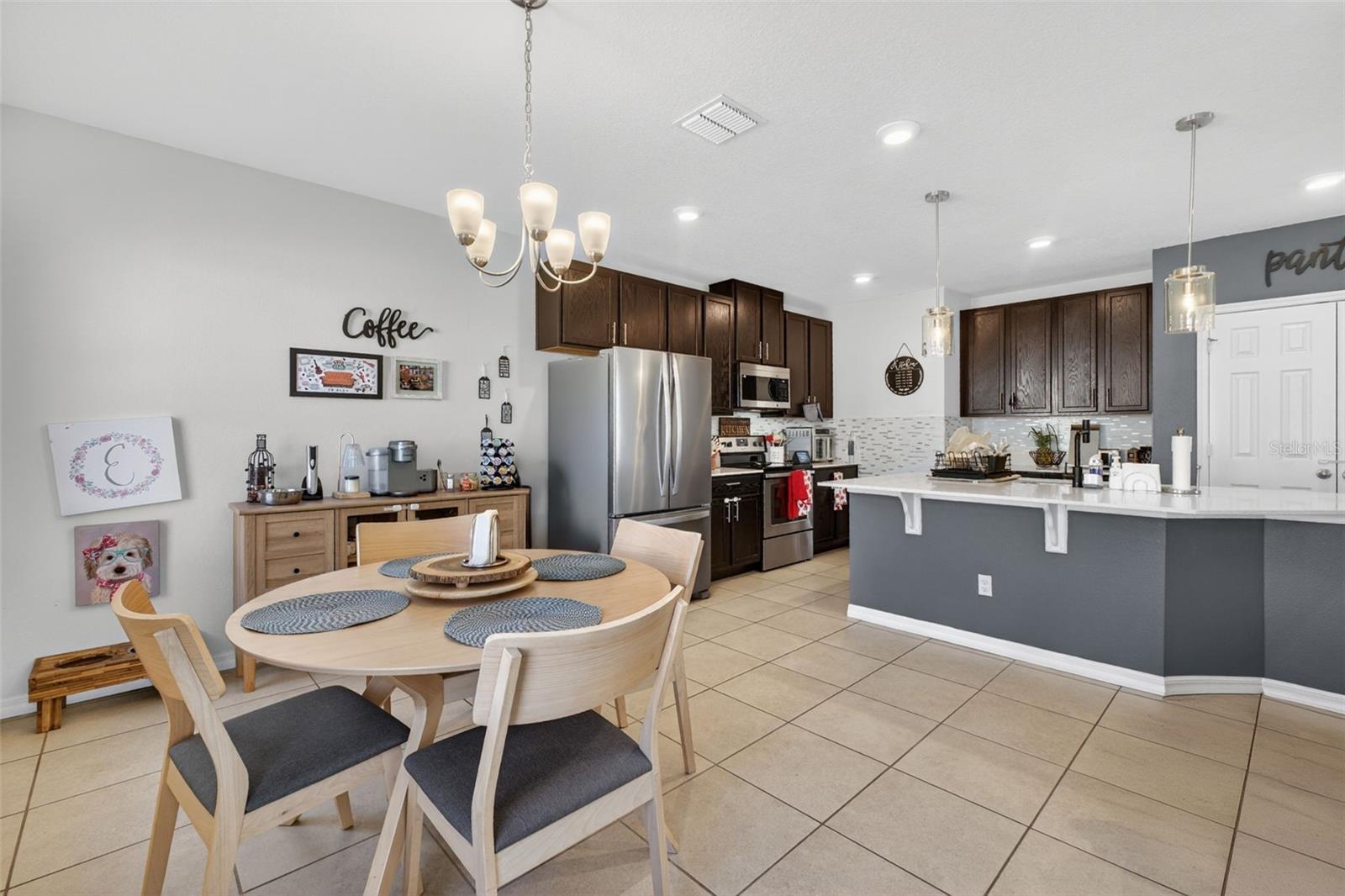 2817 ALPINE MEADOW Ln KISSIMMEE, FL 34744