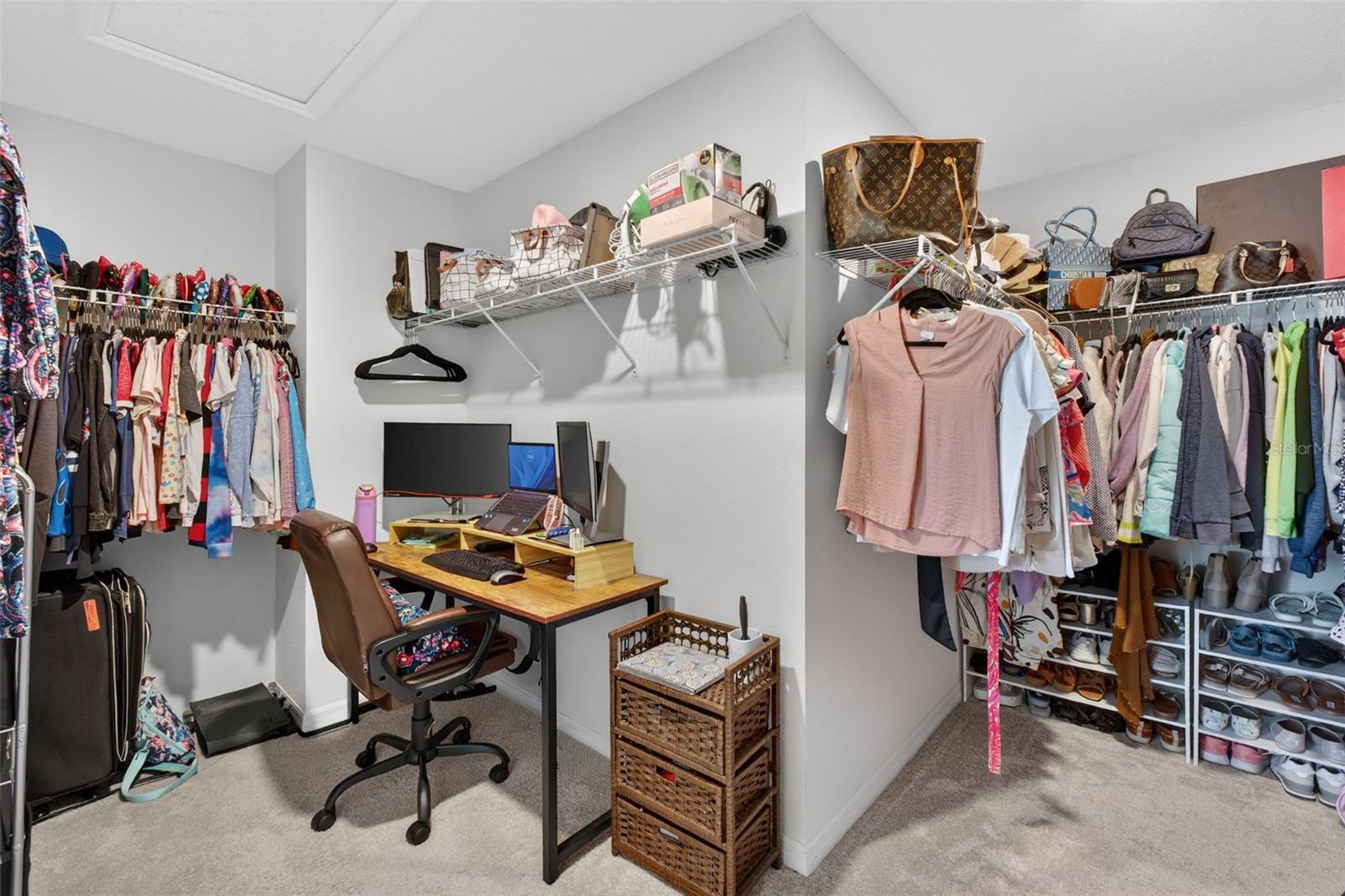 2817 ALPINE MEADOW Ln KISSIMMEE, FL 34744