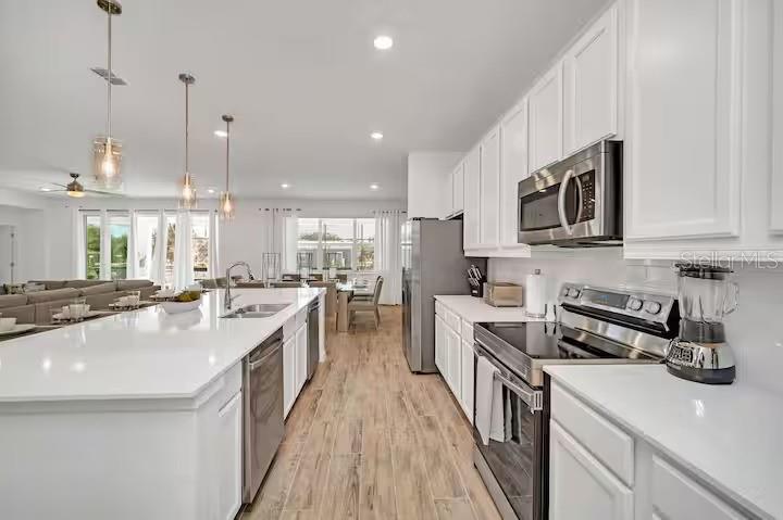 2525 SHANTI Dr KISSIMMEE, FL 34746