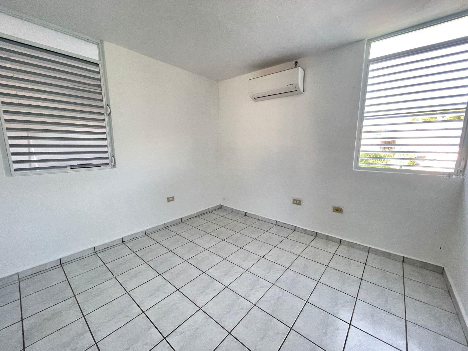 F1 PASEOS DE CEIBA CEIBA, PR 00735