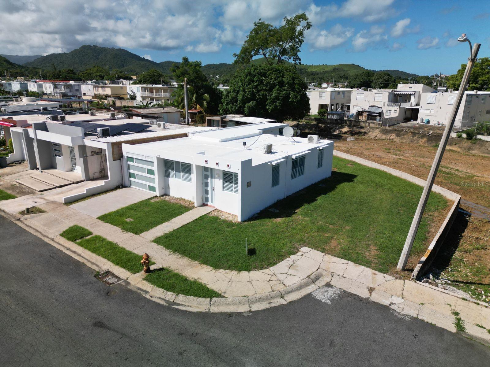 F1 PASEOS DE CEIBA CEIBA, PR 00735