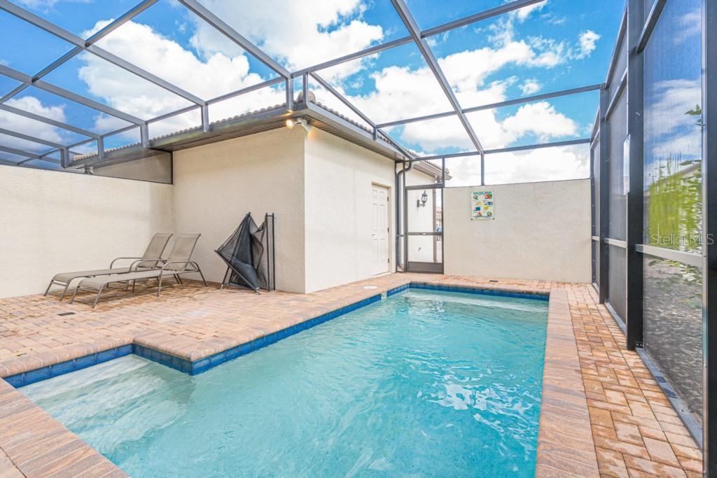 1969 MAJORCA Dr KISSIMMEE, FL 34747