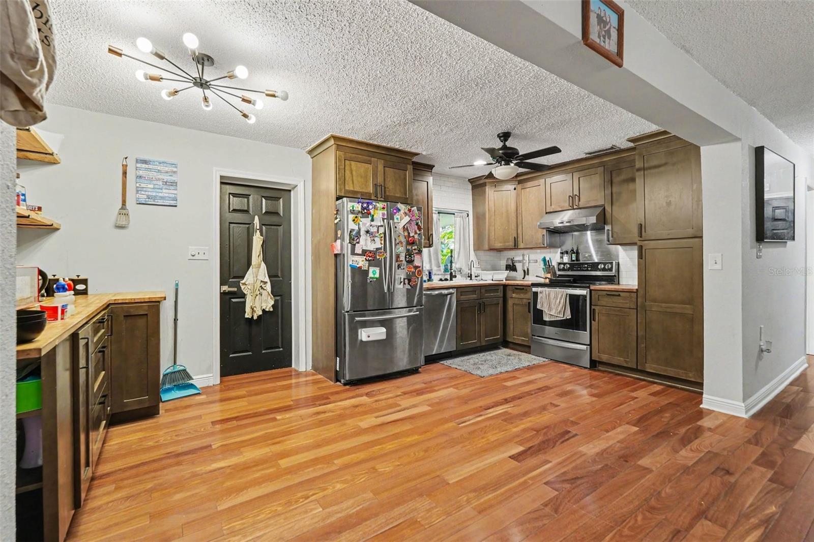 3022 DARTMOUTH Ave ST PETERSBURG, FL 33713