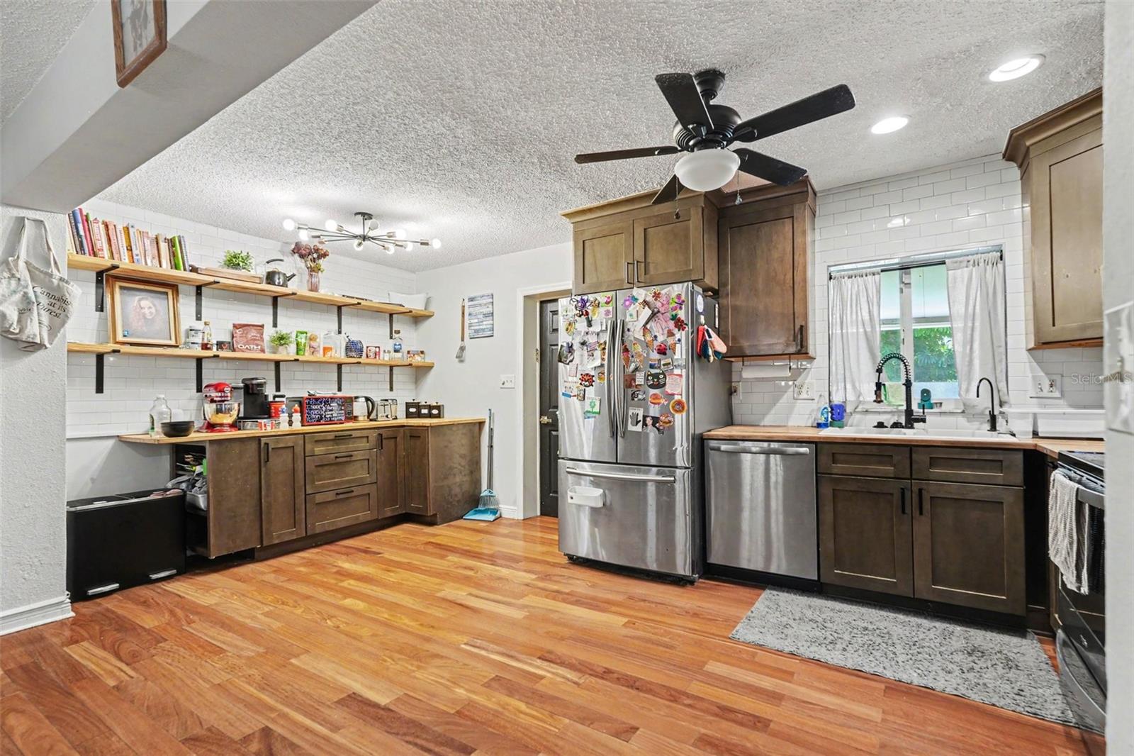 3022 DARTMOUTH Ave ST PETERSBURG, FL 33713