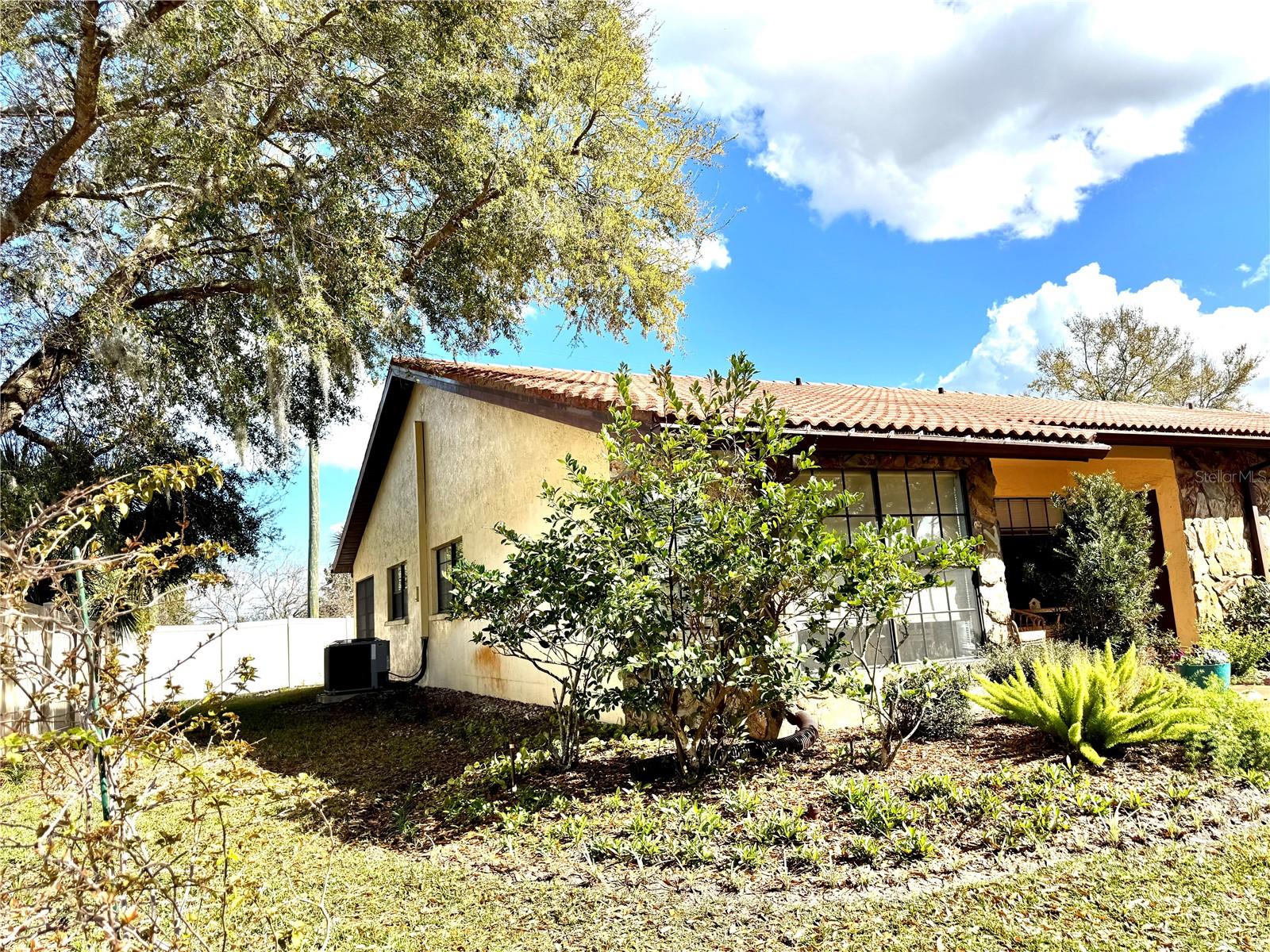 8636 SHADBLOW Ct #1 PORT RICHEY, FL 34668