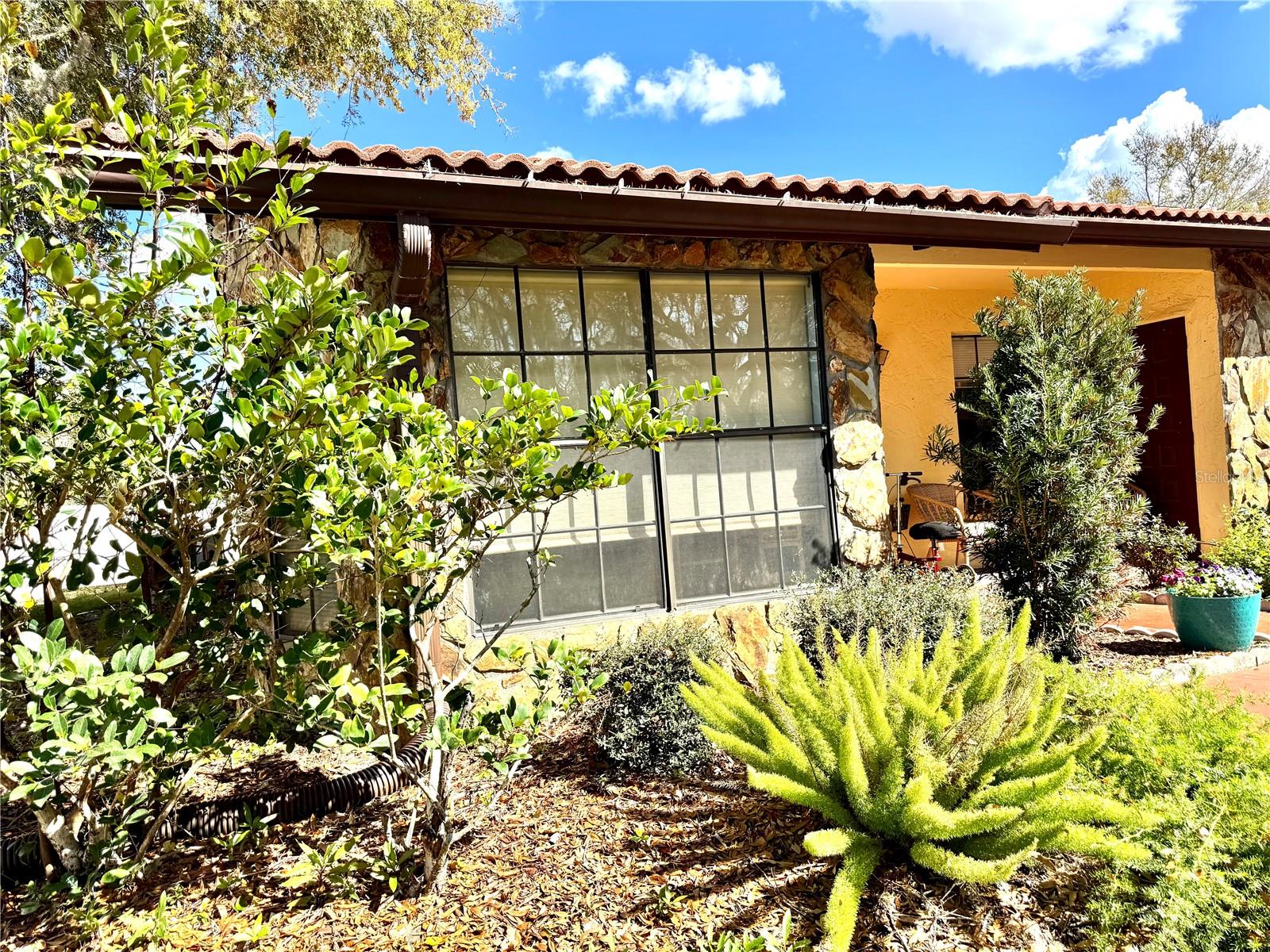 8636 SHADBLOW Ct #1 PORT RICHEY, FL 34668