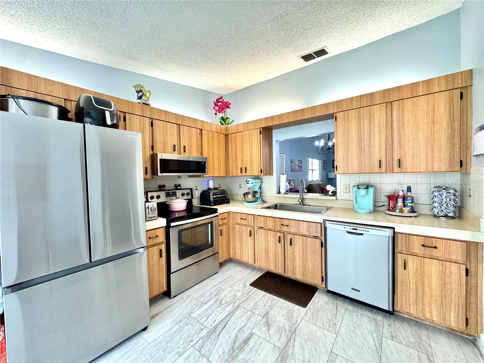 8636 SHADBLOW Ct #1 PORT RICHEY, FL 34668