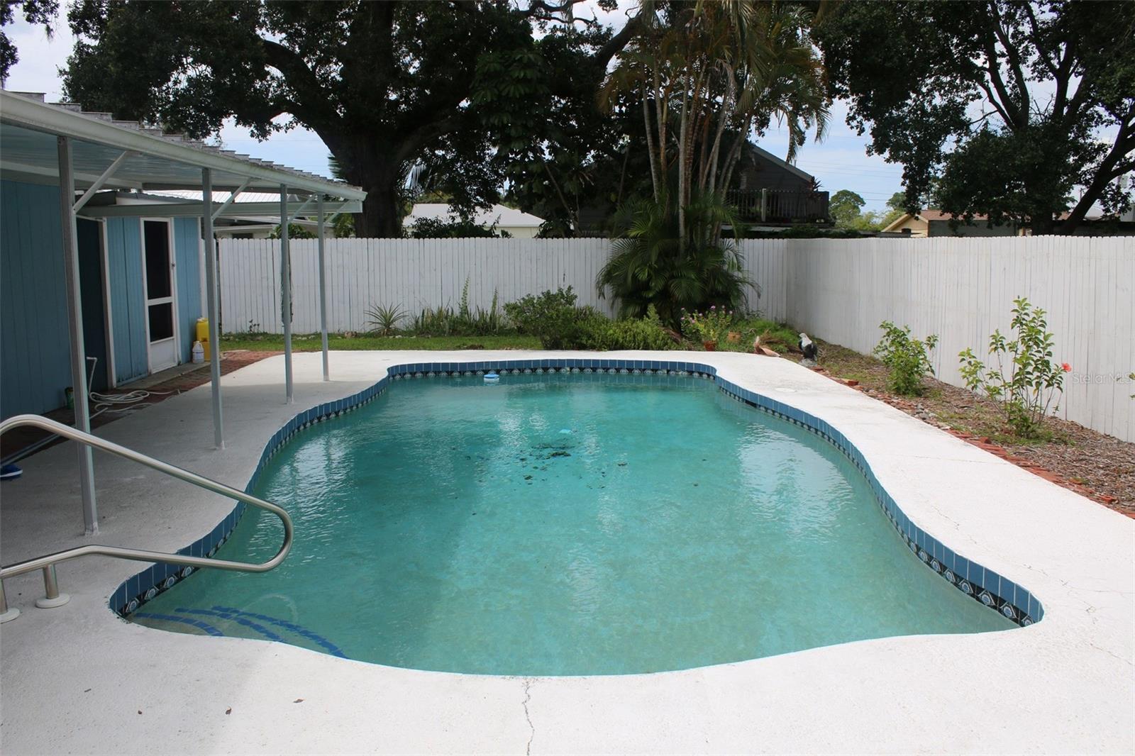 407 N POMPANO Ave SARASOTA, FL 34237