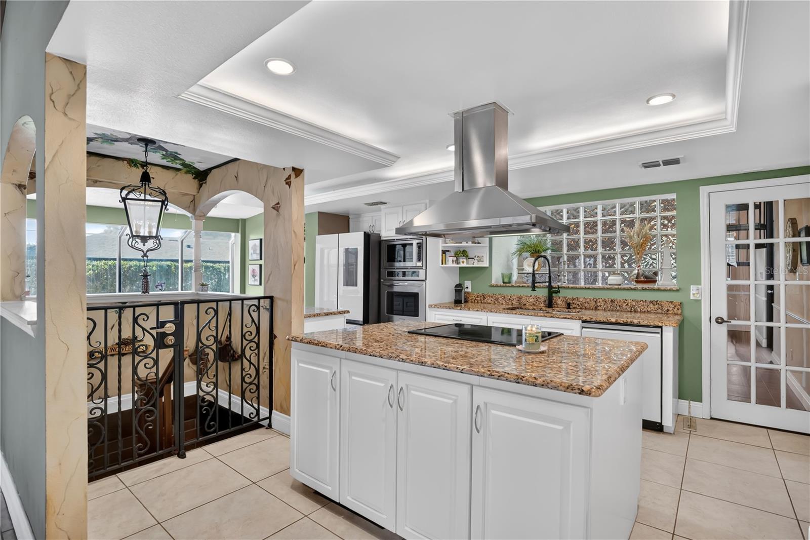 1367 CAMPBELL St ORLANDO, FL 32806